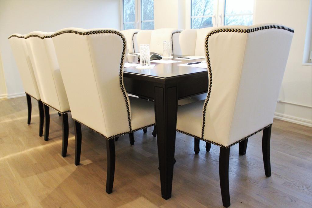 Brook Hotels Arlanda Rosersberg Buitenkant foto