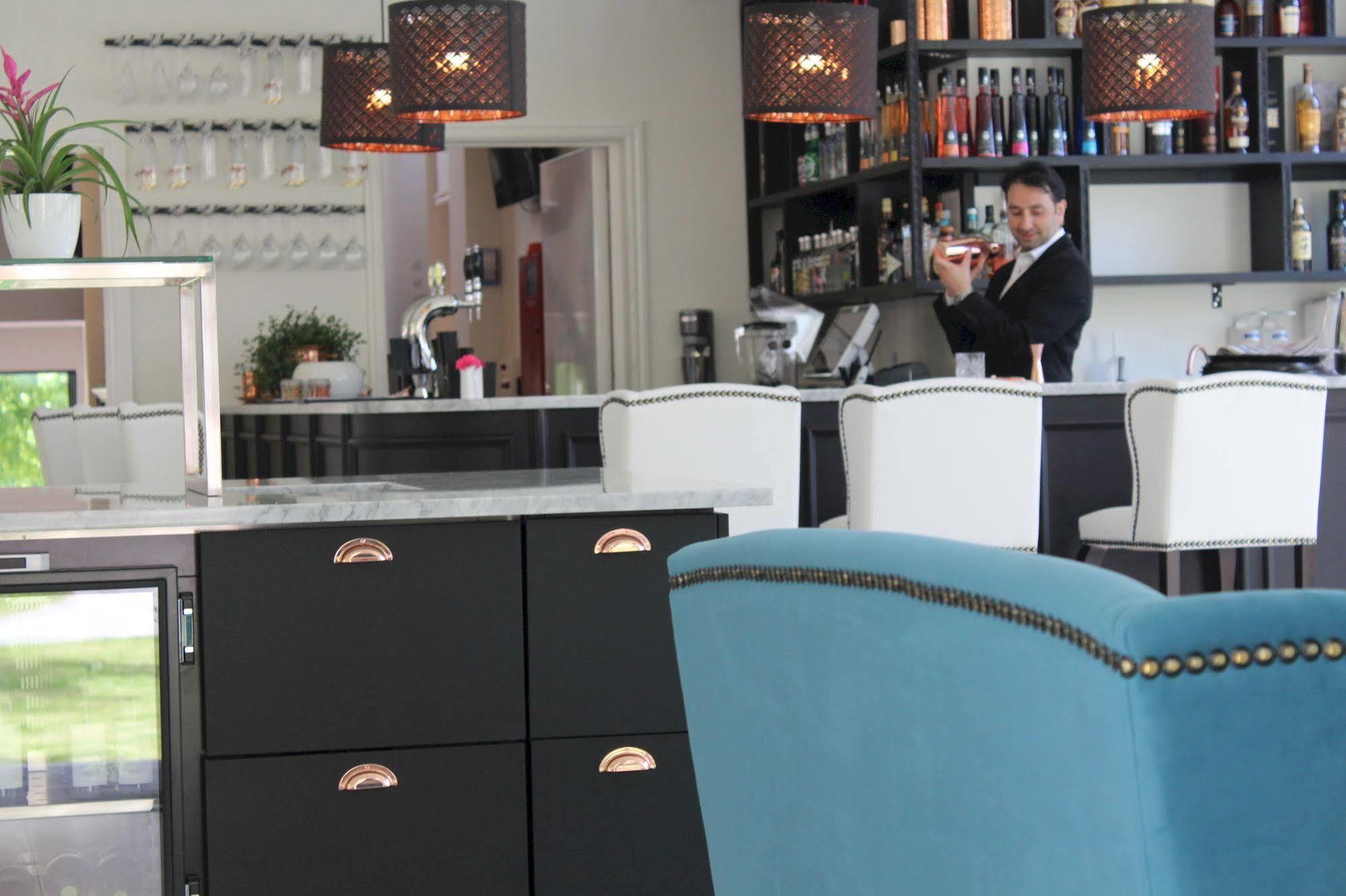 Brook Hotels Arlanda Rosersberg Buitenkant foto